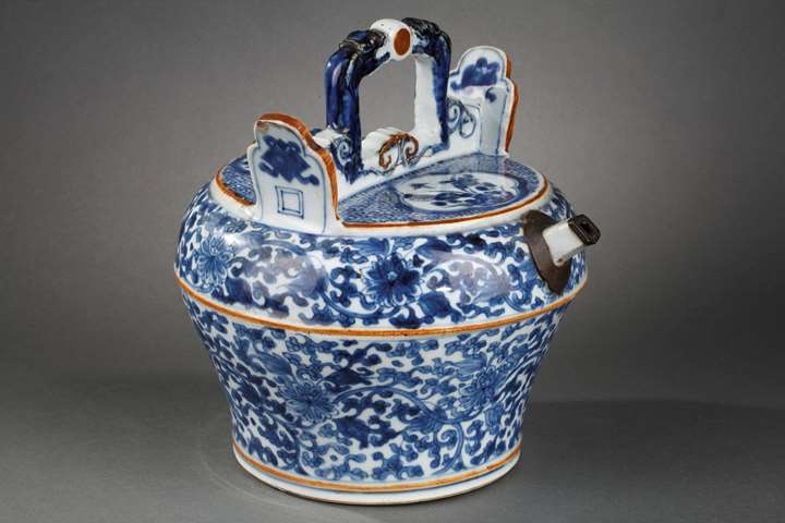 Chinese porcelain blue white "water pot"